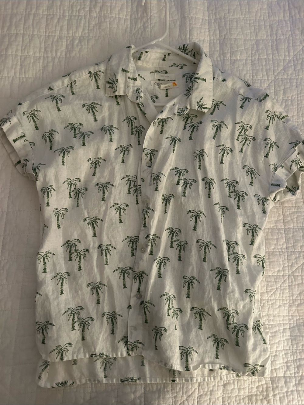 women’s White Short-Sleeve Palm tree beach Print Button-Up Shirt